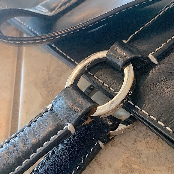 Givenchy | Black Leather Tote Bag - Picture 5 of 8